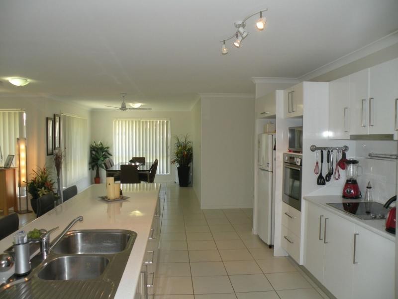 13 Rod Smith Drive, Nambour QLD 4560