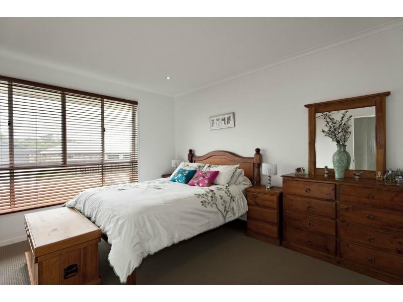 3 Griffin Place, Coes Creek QLD 4560