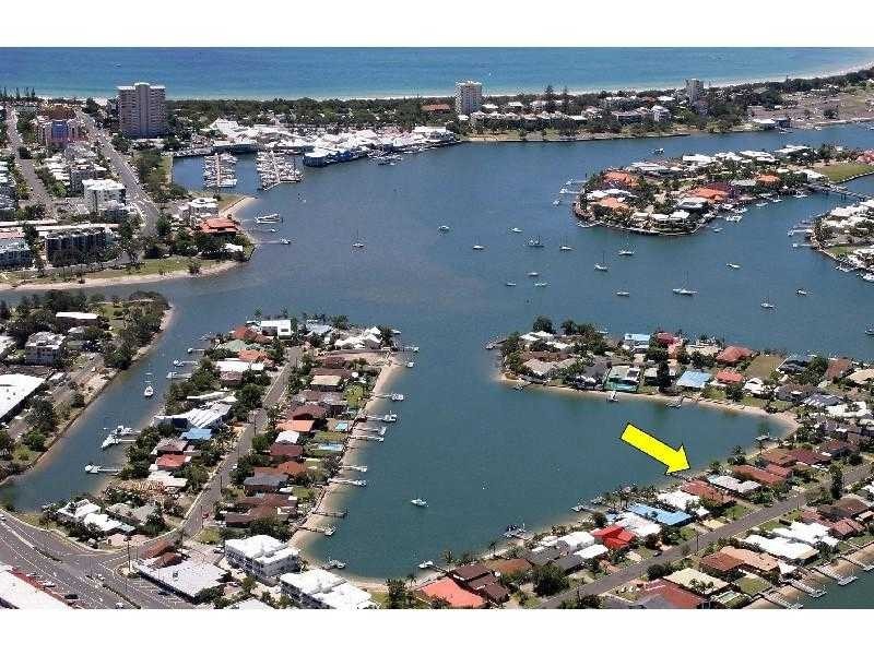 27 Elanora Avenue, Mooloolaba QLD 4557