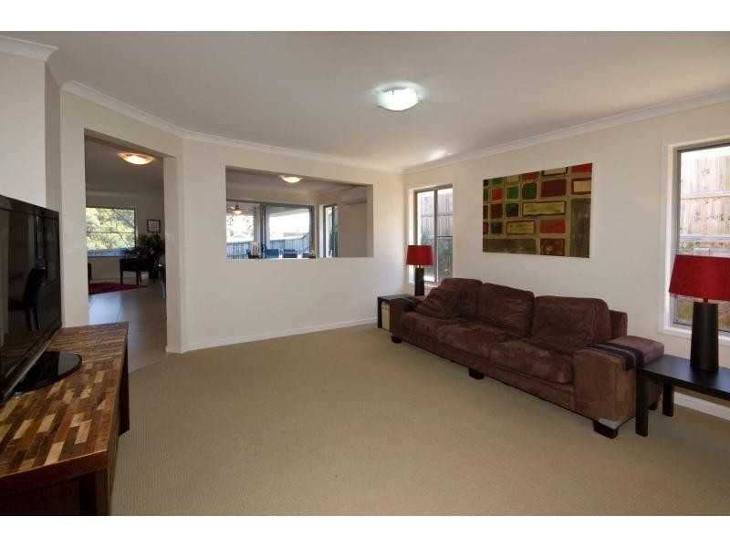 35 Paynters Pocket Avenue, Palmwoods QLD 4555