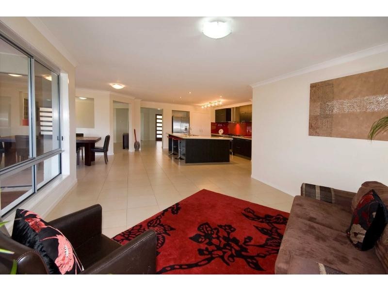 35 Paynters Pocket Avenue, Palmwoods QLD 4555