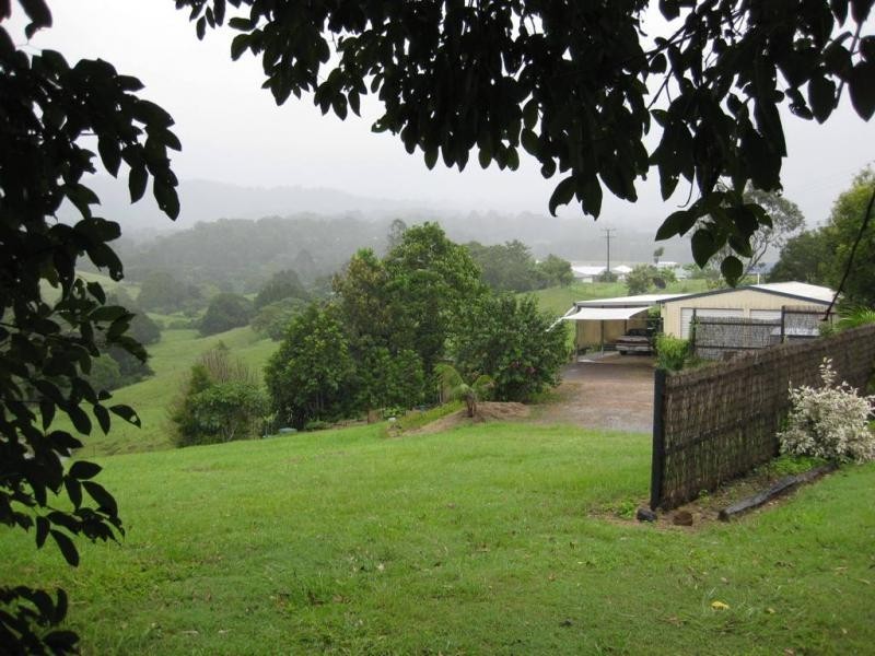 18 Burnside Road, Nambour QLD 4560