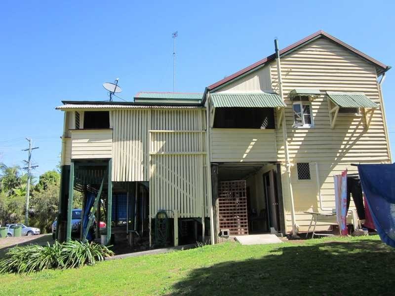 18 Hospital Road, Nambour QLD 4560