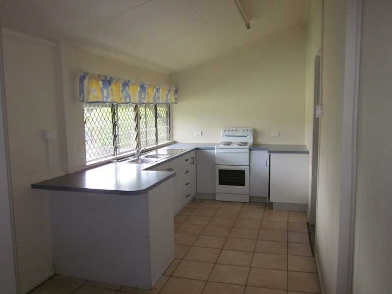 18 Hospital Road, Nambour QLD 4560