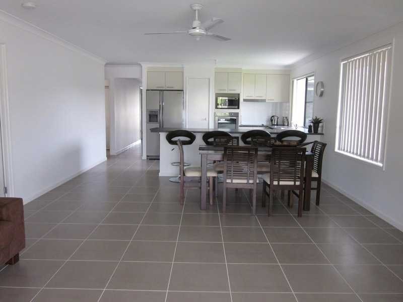 18 Grimes Terrace, Nambour QLD 4560