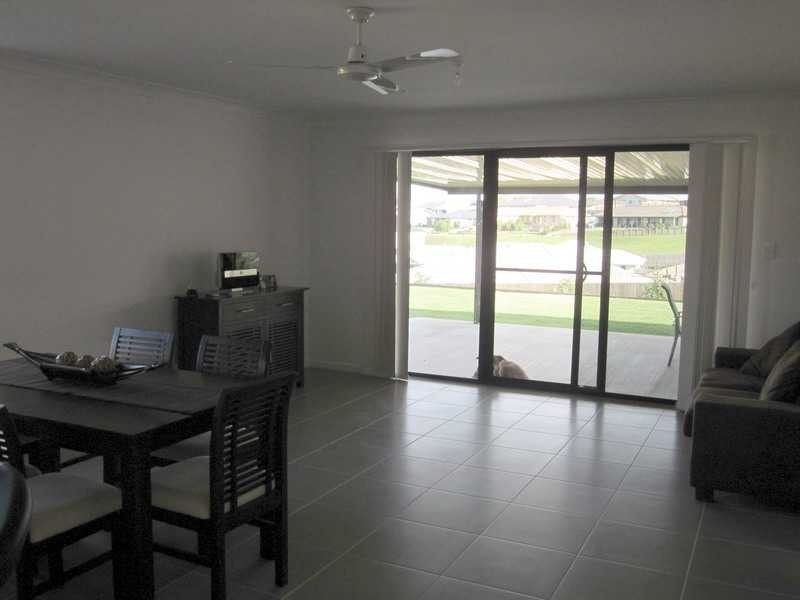 18 Grimes Terrace, Nambour QLD 4560