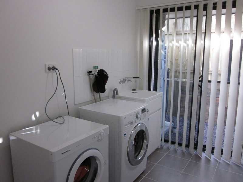 18 Grimes Terrace, Nambour QLD 4560