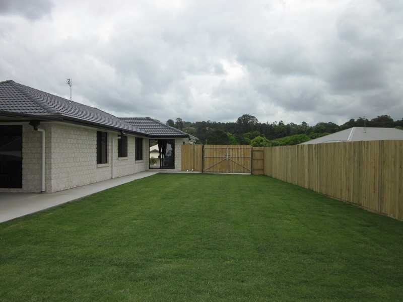 18 Grimes Terrace, Nambour QLD 4560