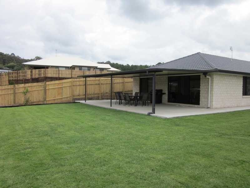 18 Grimes Terrace, Nambour QLD 4560