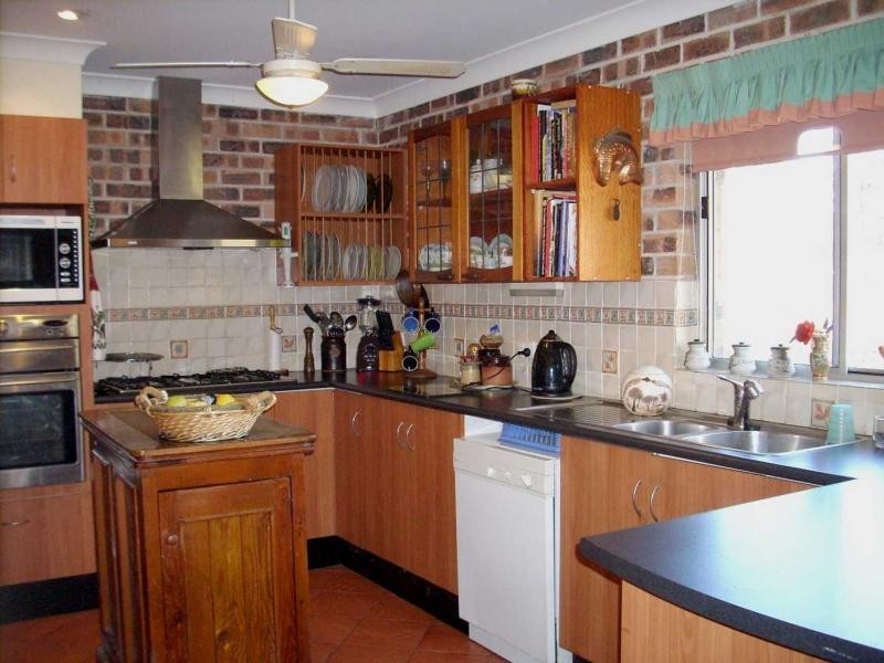 D1040 Princes Highway, Falls Creek NSW 2540