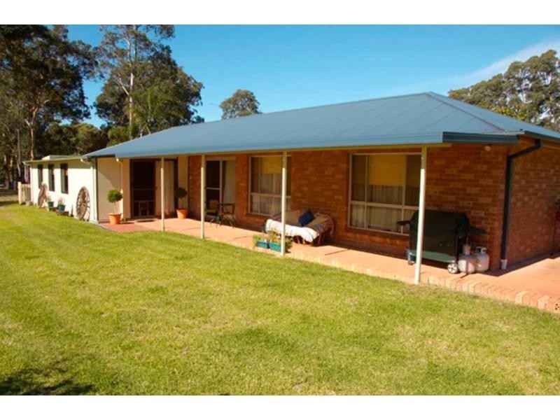 D1040 Princes Highway, Falls Creek NSW 2540