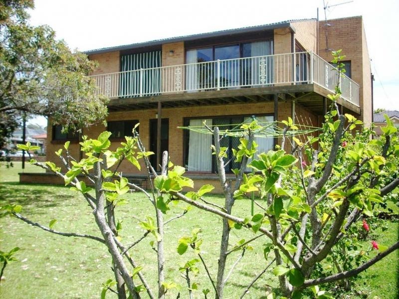 4 Deas Thomson Street, Vincentia NSW 2540