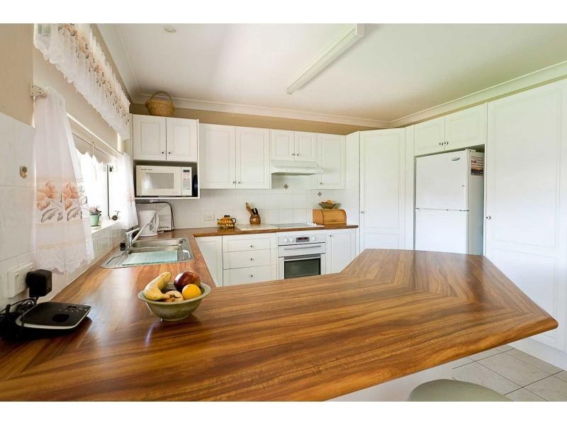 17 Tahnee Street, Sanctuary Point NSW 2540