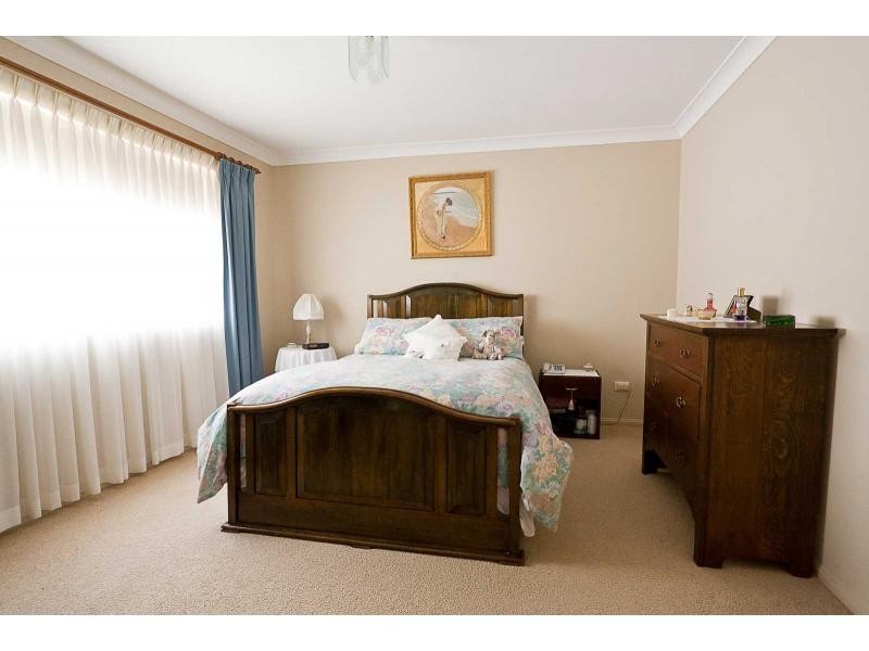 17 Tahnee Street, Sanctuary Point NSW 2540