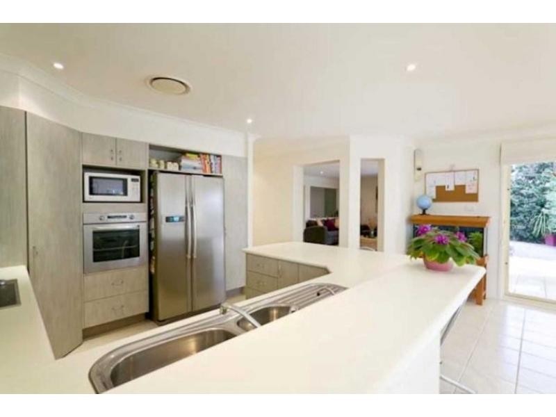 25 Streamside Street, Woollamia NSW 2540