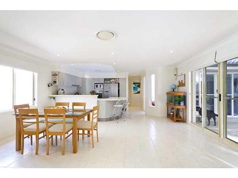 25 Streamside Street, Woollamia NSW 2540