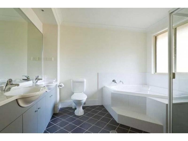 25 Streamside Street, Woollamia NSW 2540