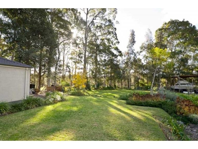 25 Streamside Street, Woollamia NSW 2540