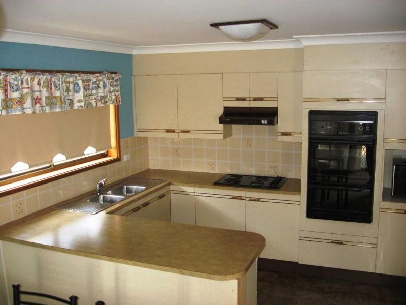17 Barnett Street, Vincentia NSW 2540