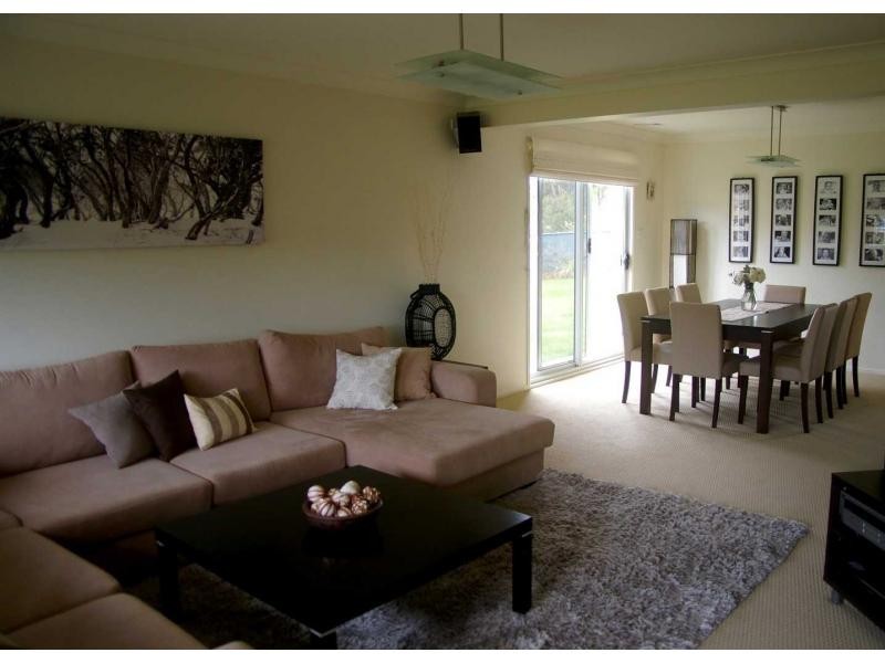 5 Omega Place, Vincentia NSW 2540