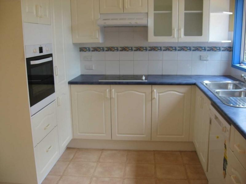 16 Frederick Street, Vincentia NSW 2540