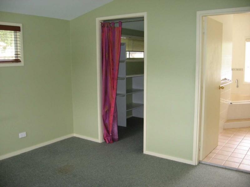 16 Frederick Street, Vincentia NSW 2540