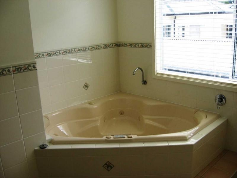 16 Frederick Street, Vincentia NSW 2540