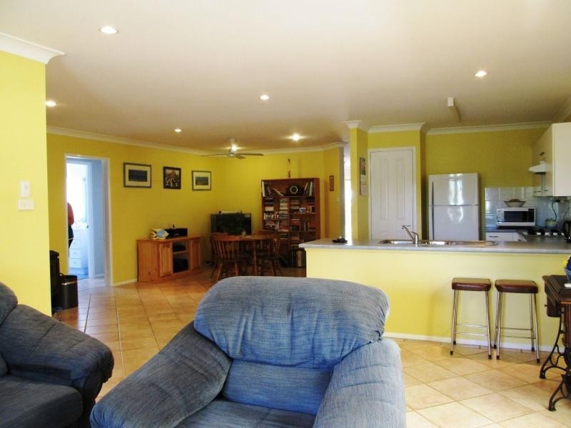 2 Jackson Close, St Georges Basin NSW 2540