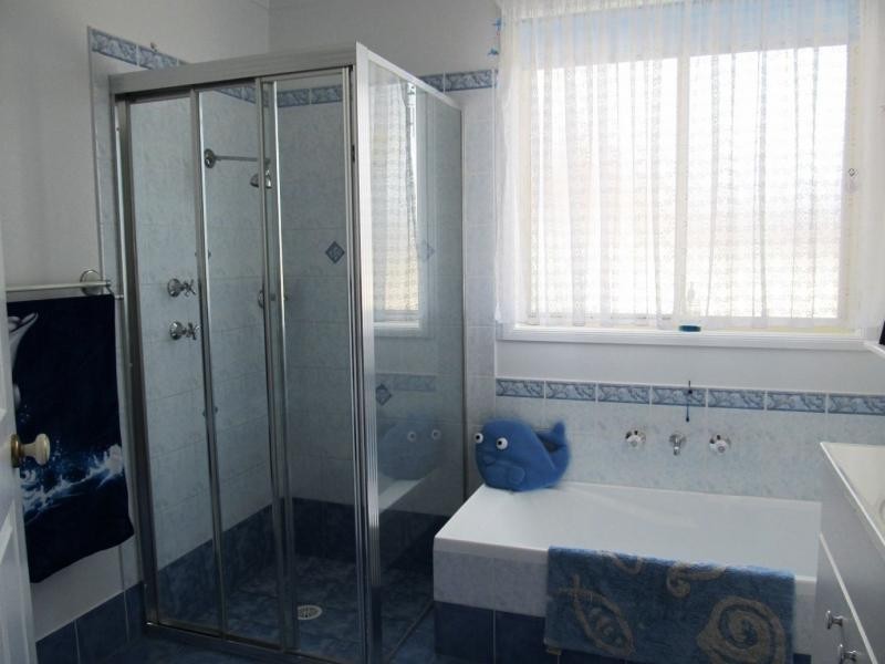 2 Jackson Close, St Georges Basin NSW 2540