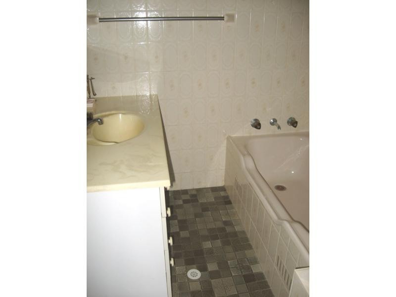 230 Loralyn Avenue, Sanctuary Point NSW 2540