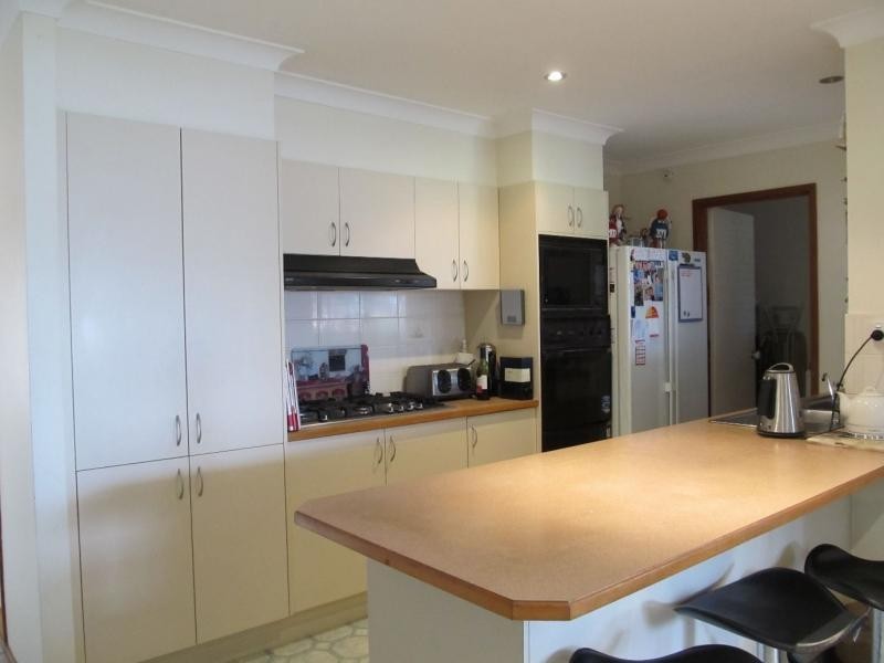 17 Durnford Place, St Georges Basin NSW 2540