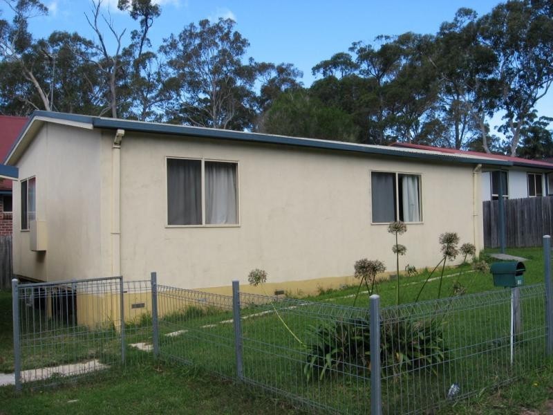 1 Woodhill Street, Old Erowal Bay NSW 2540