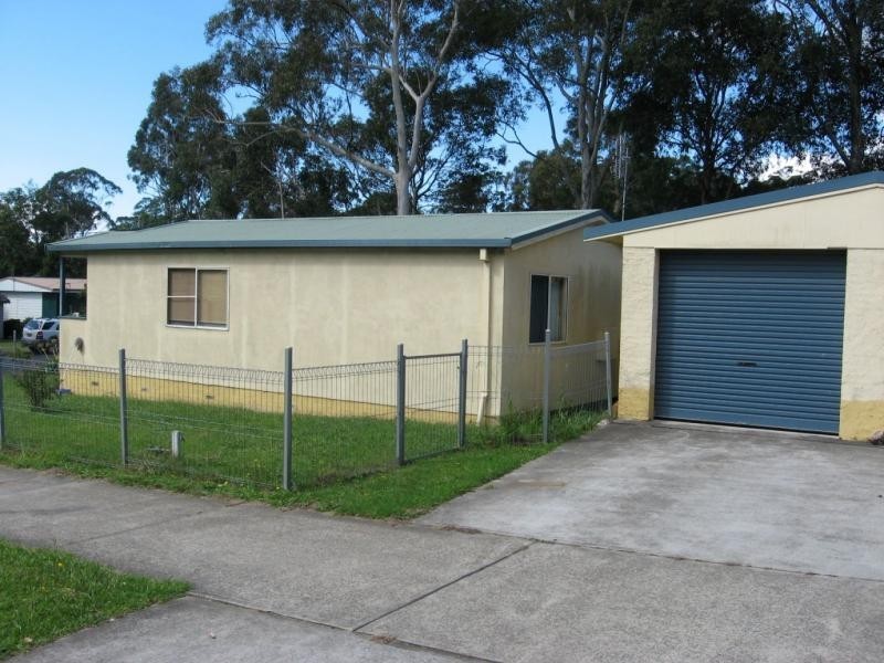 1 Woodhill Street, Old Erowal Bay NSW 2540