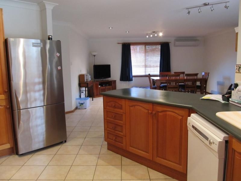 8 Wahroonga Close, St Georges Basin NSW 2540