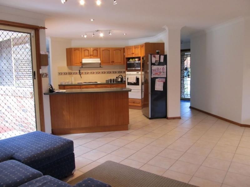 8 Wahroonga Close, St Georges Basin NSW 2540