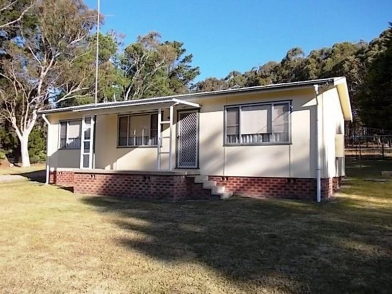 78 Woollamia Road, Falls Creek NSW 2540