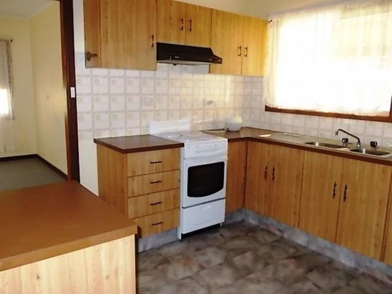 78 Woollamia Road, Falls Creek NSW 2540