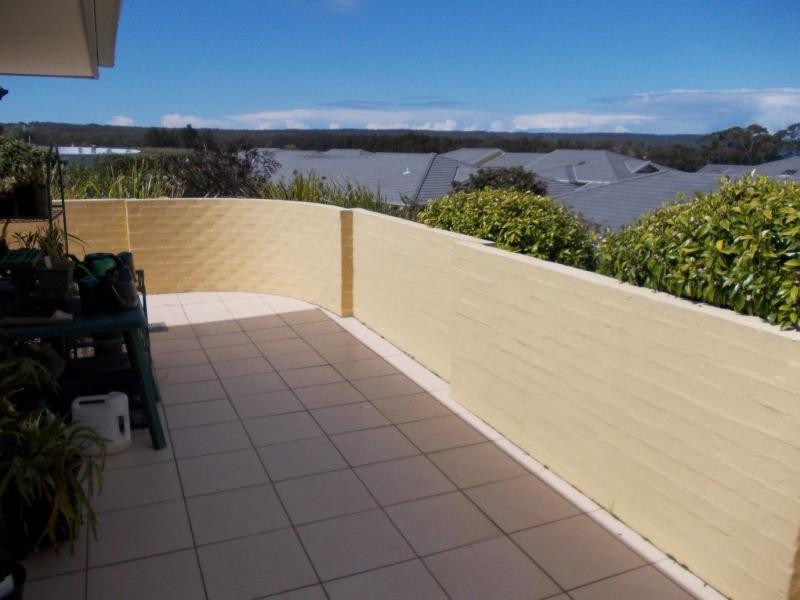 4 Walter Hood Parade, Coastal Waters, Worrowing Heights NSW 2540