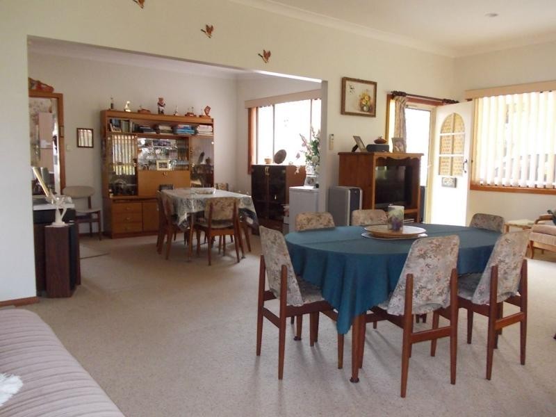 12 Wharf Road, Erowal Bay NSW 2540