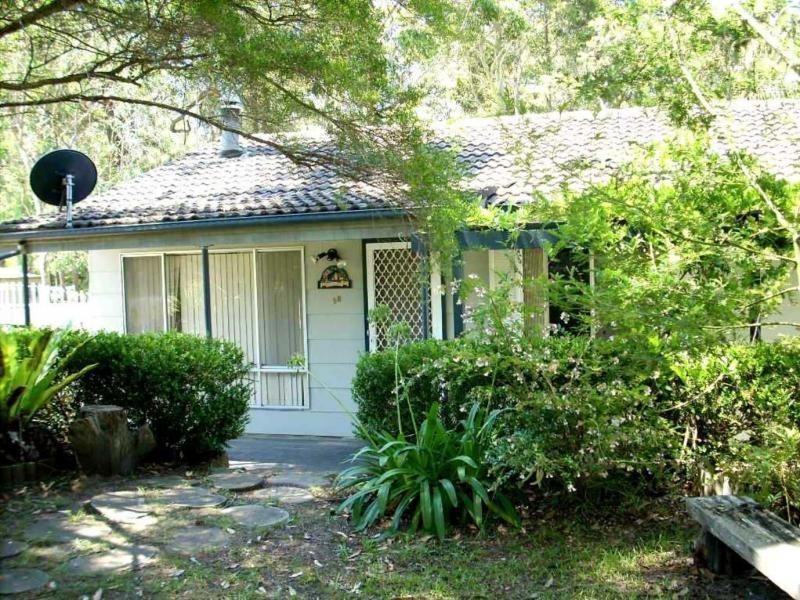 90 MacGibbon Parade, Old Erowal Bay NSW 2540