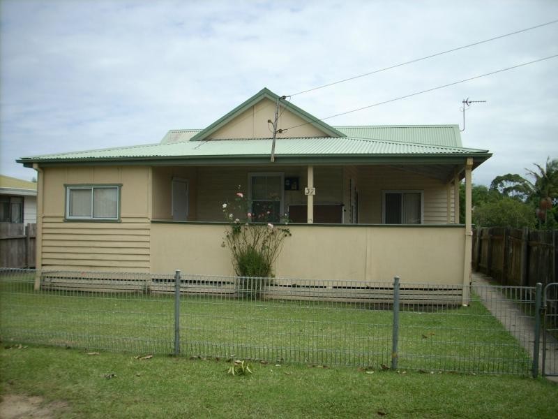 37 Hawke Street, Huskisson NSW 2540