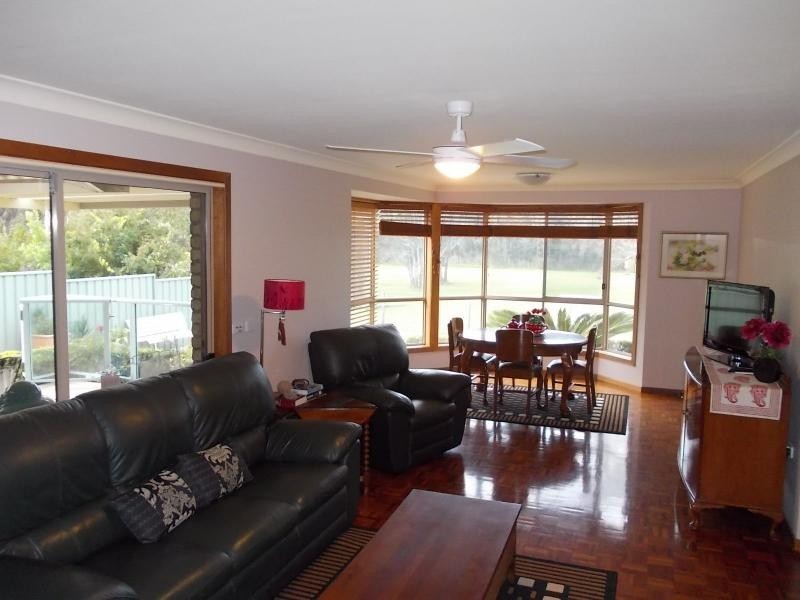 198 Sanctuary Point Road, Sanctuary Point NSW 2540