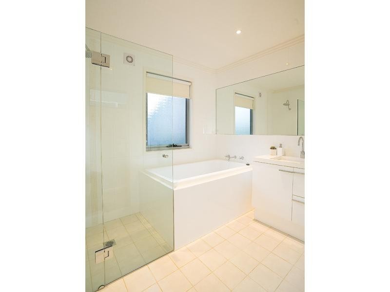 Sanctuary Point NSW 2540