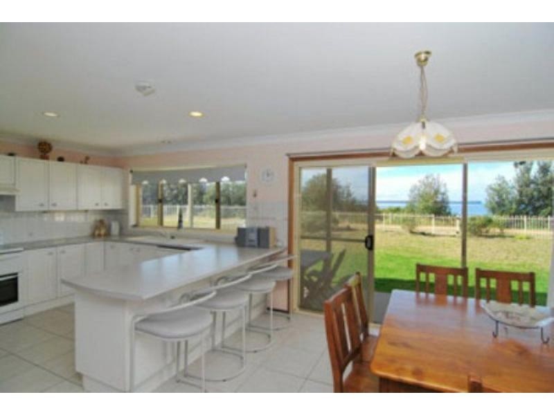 70 Elizabeth Drive, Vincentia NSW 2540