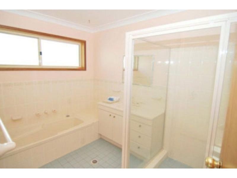 70 Elizabeth Drive, Vincentia NSW 2540