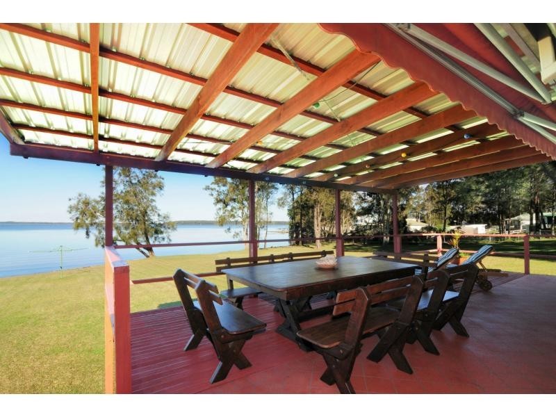 8 Loralyn Avenue, St Georges Basin NSW 2540