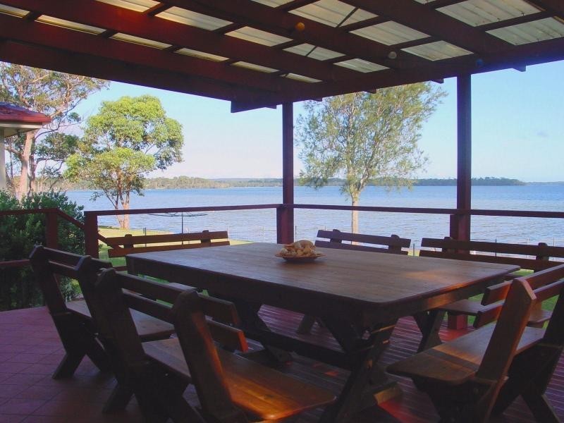 8 Loralyn Avenue, St Georges Basin NSW 2540