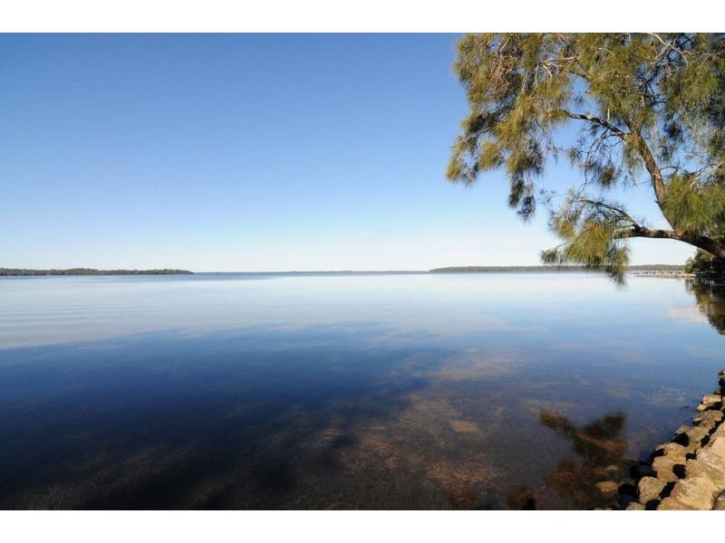 8 Loralyn Avenue, St Georges Basin NSW 2540