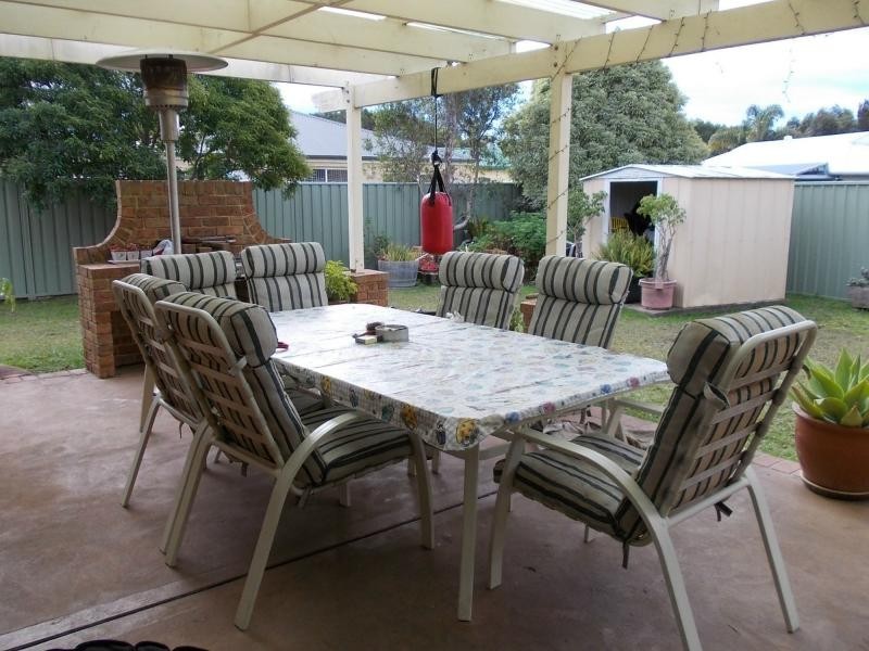 6 Bourke Close, Vincentia NSW 2540