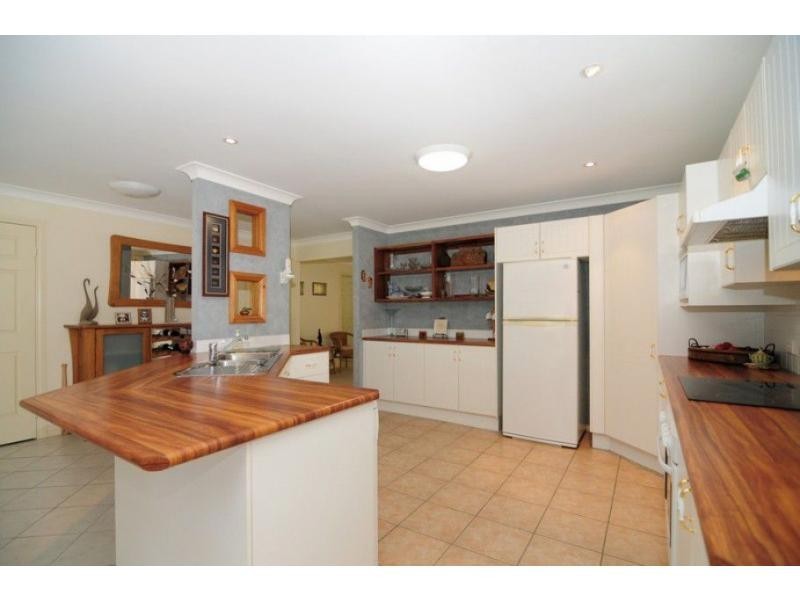 14 Maxwell Crescent, Sanctuary Point NSW 2540